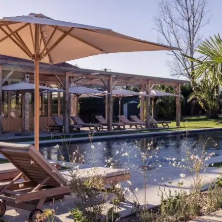 Hôtel INDARRA & SPA – Piscine