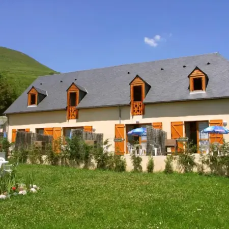 Apartments Gite le Picors