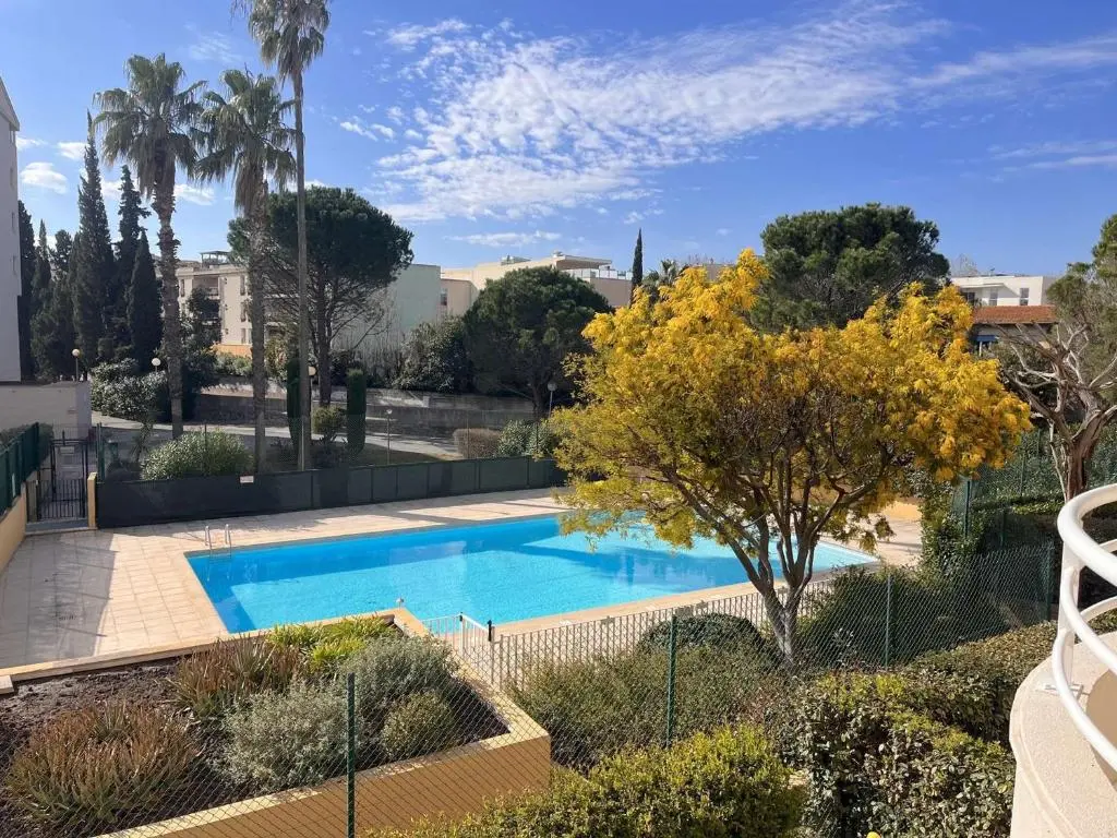 Appartement Confort 4 Pers, Proche Plage et Centre, Parking Inclus – Saint
Raphaël – FR-1-226A-46