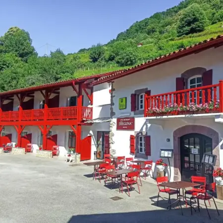 Logis Hotel Erreguina