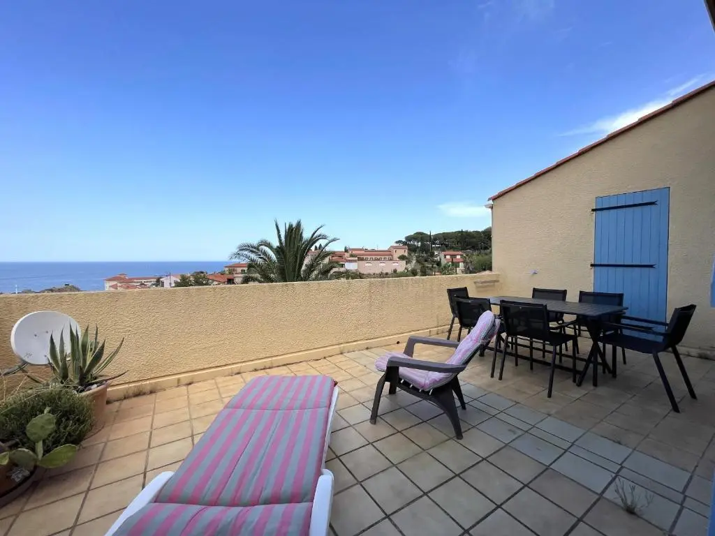 Duplex à Banyuls avec terrasse et parking privatif – FR-1-309-82