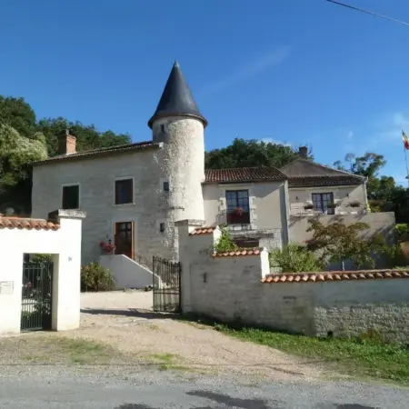 Manoir Le Cristal chambres d&rsquo;hotes , Futuroscope apd 35 euros