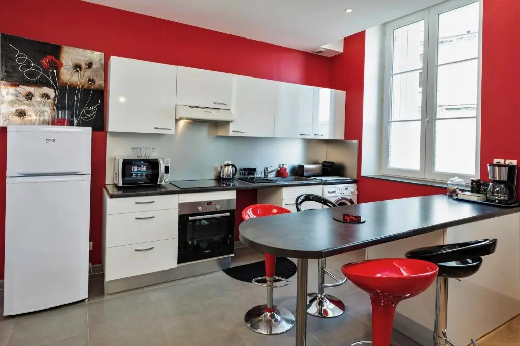 Aquitain Home – Studios & Appartements tout confort Bordeaux Gare St Jean
