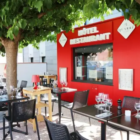 Le Quarré Hôtel Bistrot