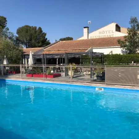 Logis Hôtel Restaurant Les Aubuns