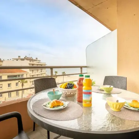 Apartment Le Régent-1 by Interhome