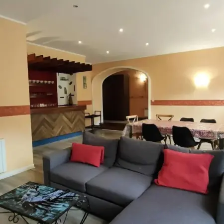 Cauterets: Appartement 2 Ch, 8 Pers, Wifi & Parking – FR-1-234-89