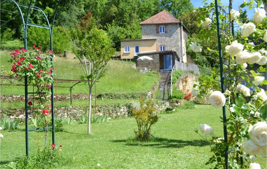 Stunning Home In Cénac-Et-Saint-Julien