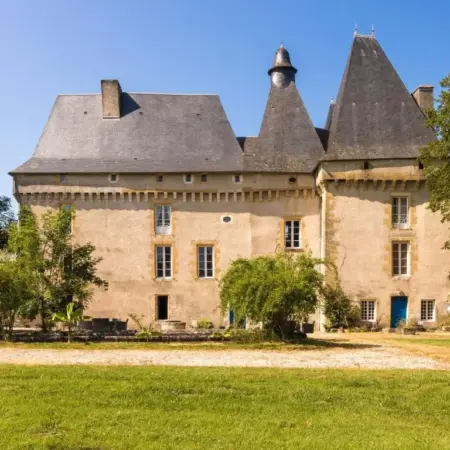 Cottage in Chaleix near Forest & Lake