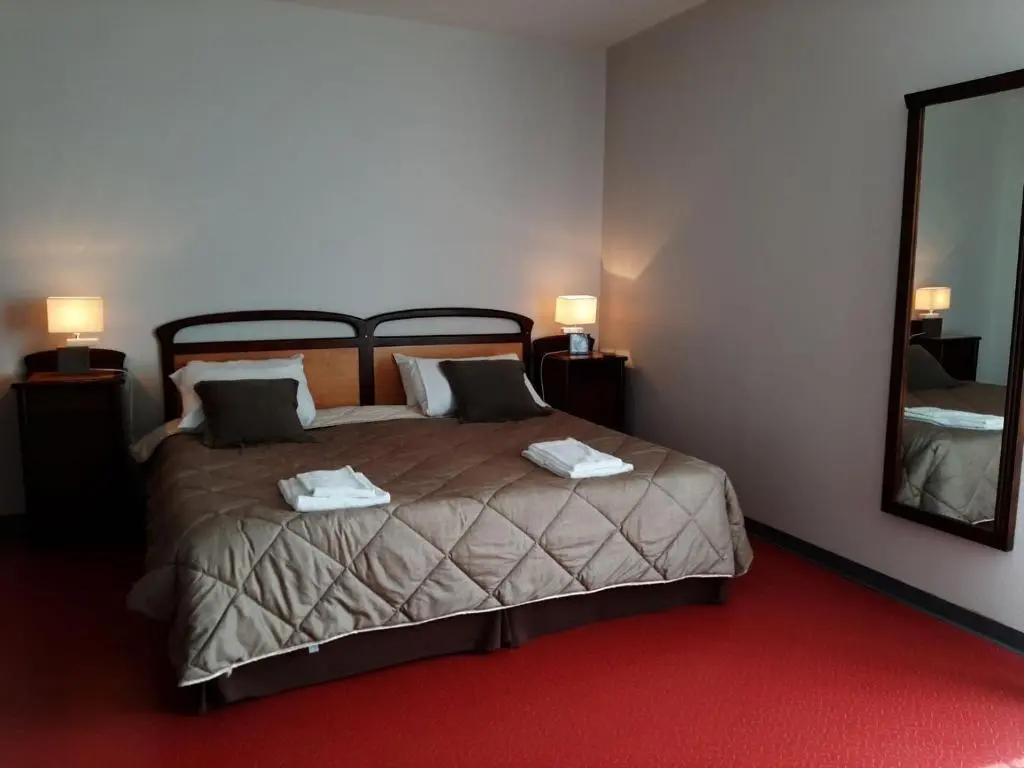 LOGIS – Hôtel & Restaurant le Grand Terre