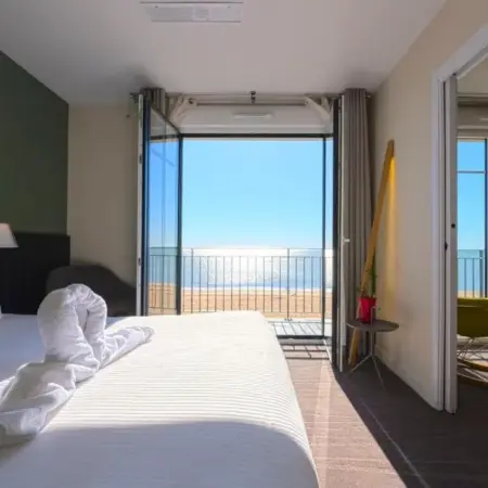 Les Flots – Hôtel et Restaurant face à l&rsquo;océan – Châtelaillon-Plage