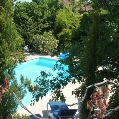 Pretty Holiday Home in Courry with Swimming Pool
