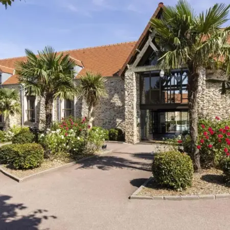 Hotel Les Suites – Domaine de Crécy