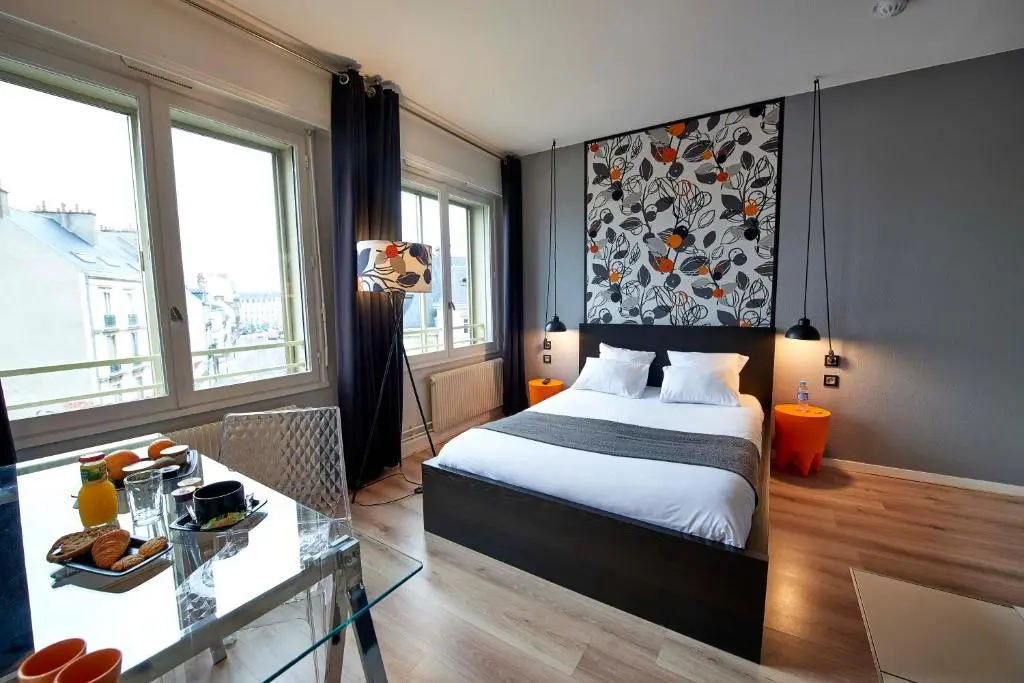 L’aparthoteL LhL