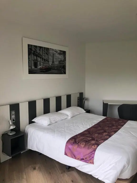 Logis Hotels – Hotel Restaurant l Enclos