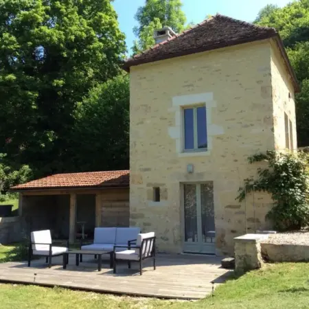 La Tour, Flavigny sur Ozerain