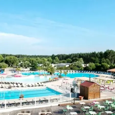 Bungalows soit en 3 ou 4ch – jusqu&rsquo;à 18 voyageurs – mh732 3ch ou mh828 4ch
Biscarrosse Lake-proche océan