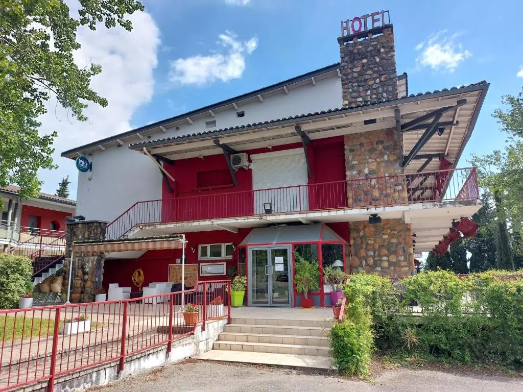 Logis Hotels – Hôtel et Restaurant Le Relais des Garrigues
