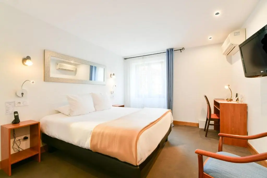Logis Hotel & Restaurant Bergeret Sport