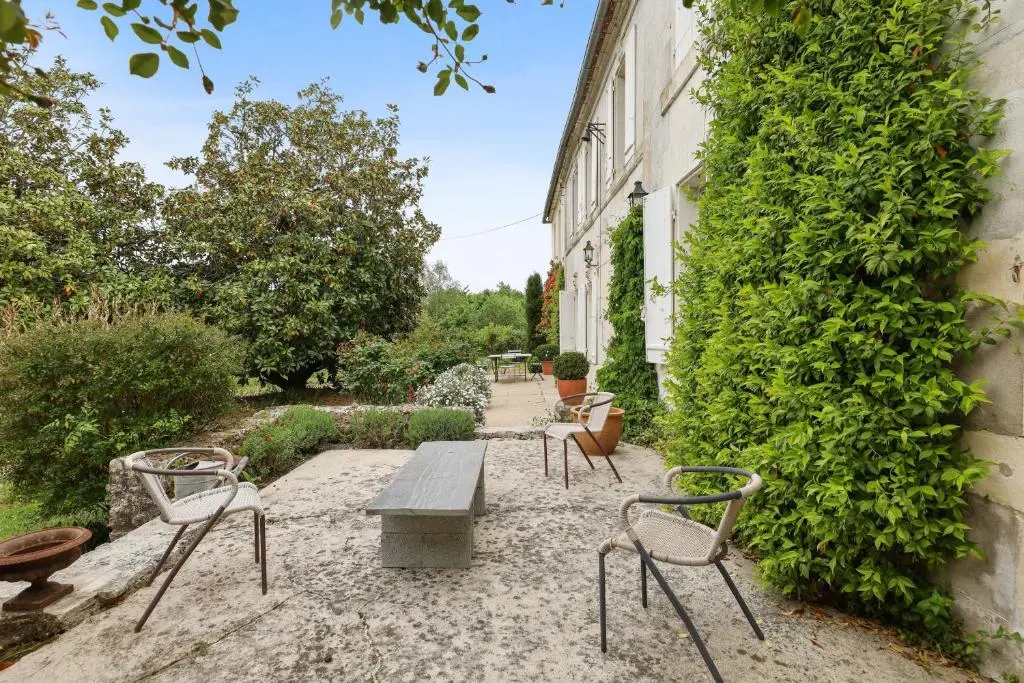 Maison de charme à Julienne + grand jardin