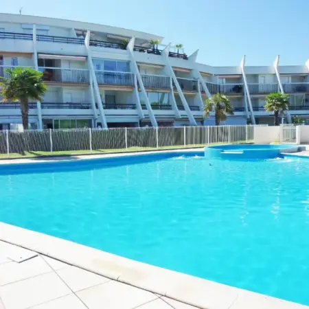 Apartment Les Flamants Roses-1 by Interhome