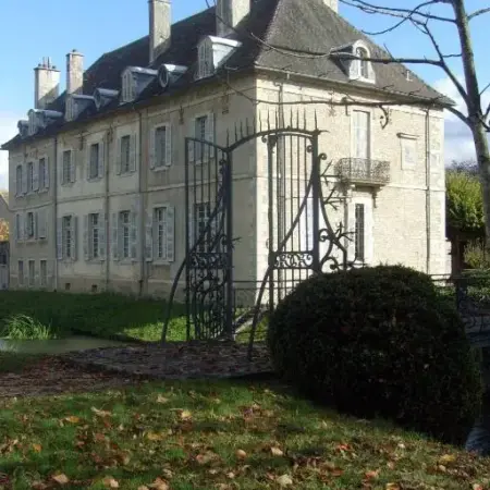Château De Serrigny