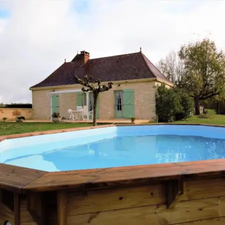 Peaceful Stay in Thédirac