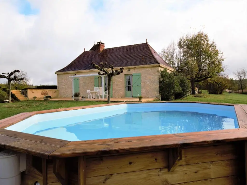 Peaceful Stay in Thédirac