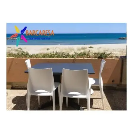 Barcaresa-Charmant T 2 vue mer pied dans l’eau