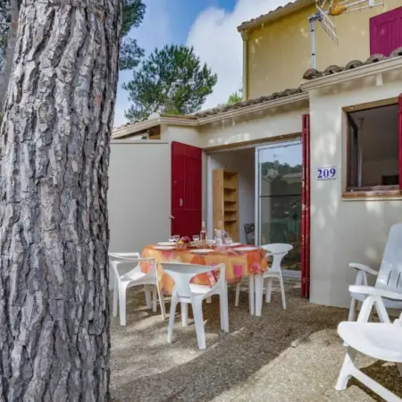 Apartment Le Centaure by Interhome