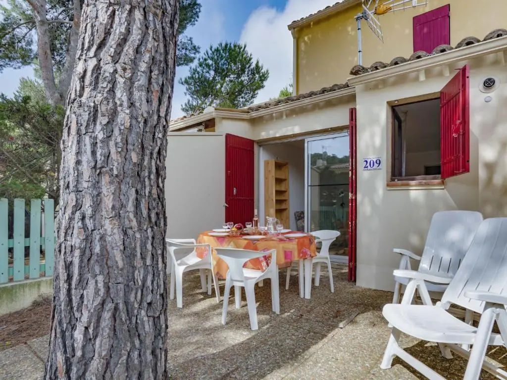 Apartment Le Centaure by Interhome