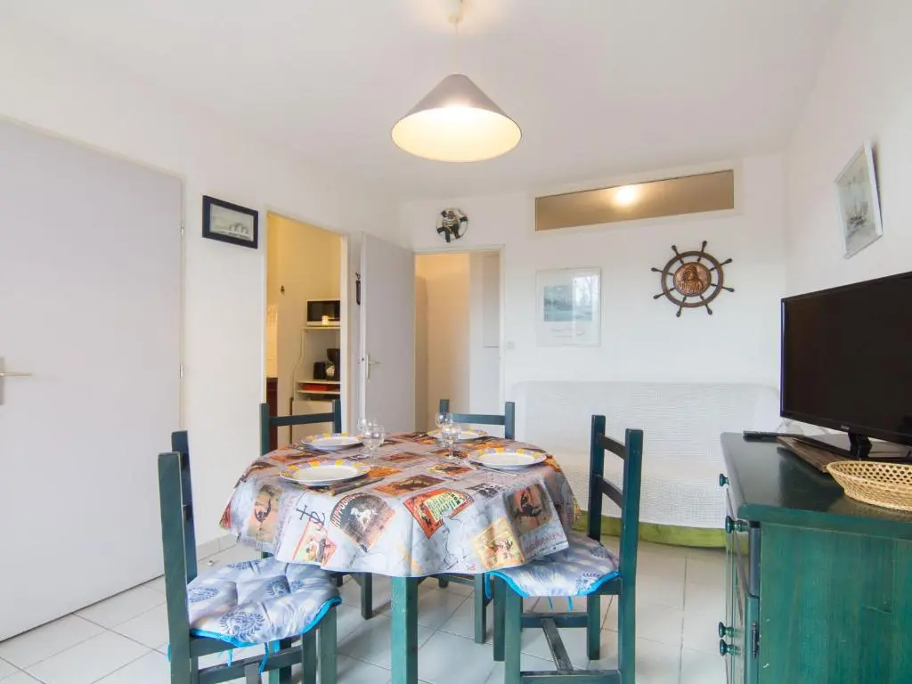 Apartment Les Rives du Lac-6 by Interhome