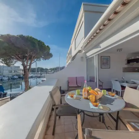 Apartment Les Régates by Interhome