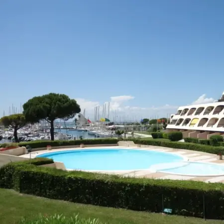 Studio Escale Port-1 by Interhome