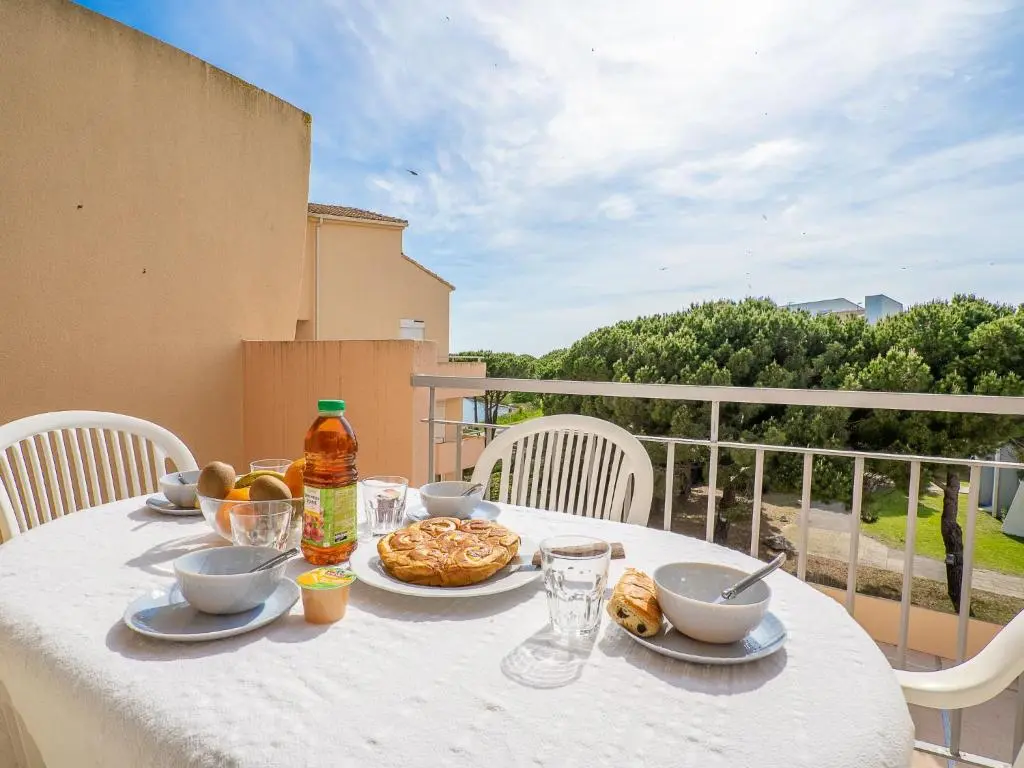 Apartment Les Rives du Lac-7 by Interhome