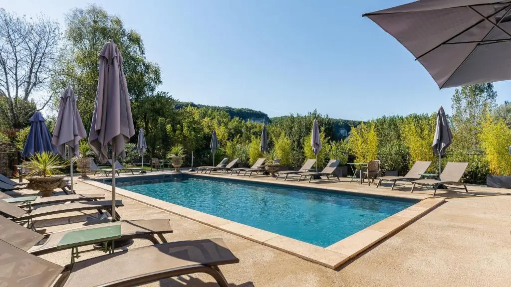Hostellerie du Passeur – Hôtel & Restaurant – Climatisation et Piscine chauffée