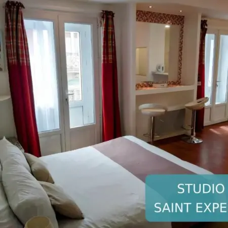 Bernadette&rsquo; Cosy Flat – 3 minutes walk main door to sanctuary entrance- Old Town
– Bernadette de Soubirous&rsquo;s neighborhood – Chapel for Prayer on site