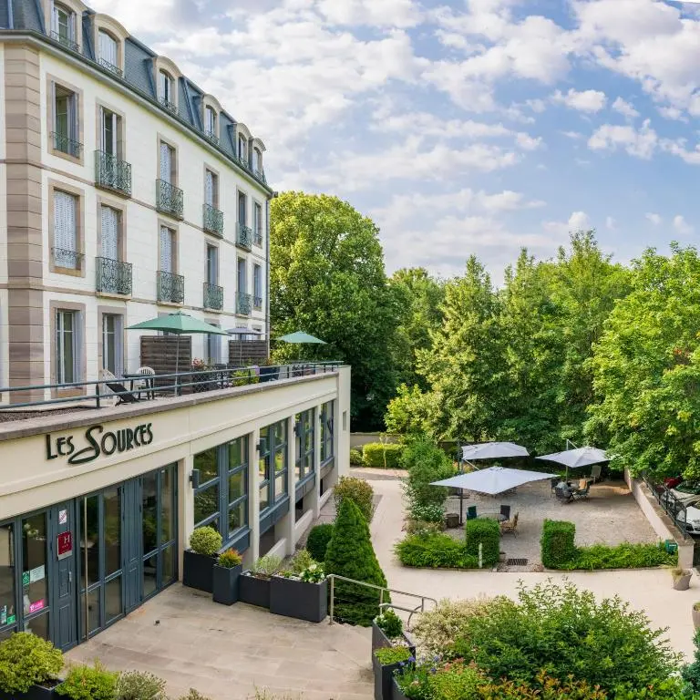 HOTEL CERISE – LES SOURCES Luxeuil-les-Bains