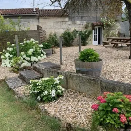 La Cour des Cloches