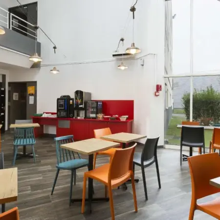 Hotel F1 Maurepas
