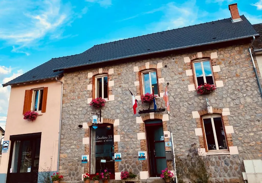 La Bouchère 33