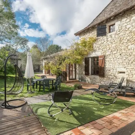 Charming Retreat in Bouniagues