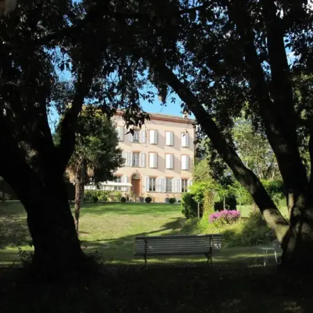 Château du Pegulier Location Intégrale