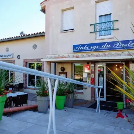 Logis Hôtel – Auberge du Pastel – Hôtel 3 étoiles et Restaurant