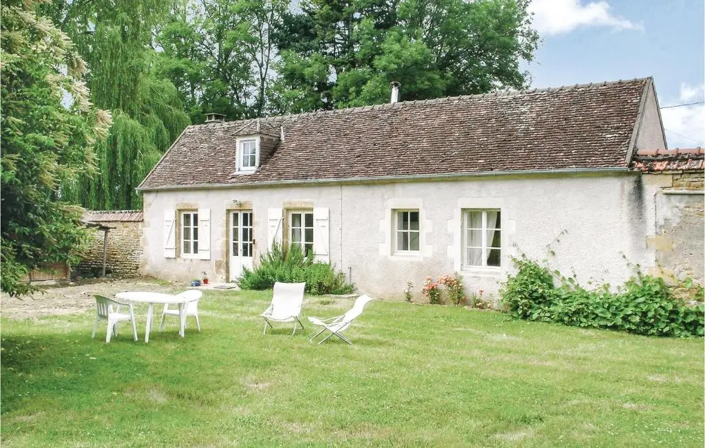 Cozy Home In St Jean Aux Amognes