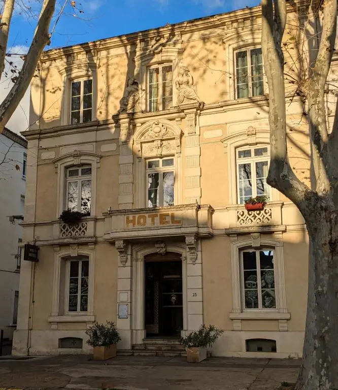 Will’s Hotel