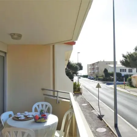 Apartment Les Cigalines-1 by Interhome