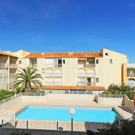Apartment Les Maisons sur la Plage-3 by Interhome