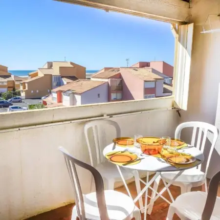 Apartment Les Balcons de la Méditerranée-2 by Interhome