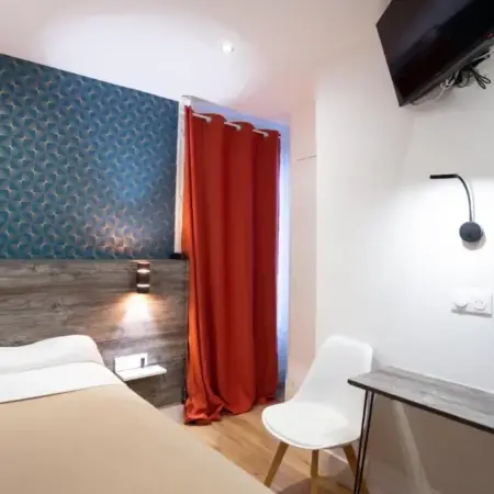 Hotel Leonard De Vinci 75011